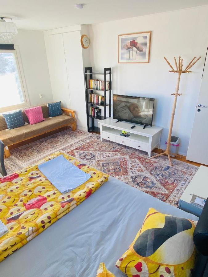 Two Bedrooms,Dining Area And Bathroom With Private Entrance Kotka Exterior foto